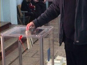 Військові та ув'язнені можуть не проголосувати на місцевих виборах Військові та ув'язнені можуть не проголосувати на місцевих виборах