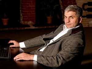 Російський мільйонер хотів поїхати у молдовський відділок міліції замість фанатів Російський мільйонер хотів поїхати у молдовський відділок міліції замість фанатів