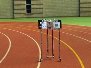 Робот американських студентів побив рекорд ходіння на одному заряді акумулятора Робот американських студентів побив рекорд ходіння на одному заряді акумулятора