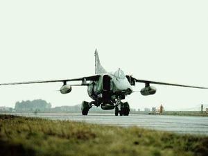 В Індії розбився літак ВПС: є жертви та постраждалі В Індії розбився літак ВПС: є жертви та постраждалі