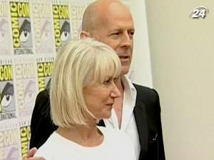 Хеллен Міррен та Брюс Вілліс у фільмі "Розумні, небезпечні, зухвалі" Хеллен Міррен та Брюс Вілліс у фільмі "Розумні, небезпечні, зухвалі"