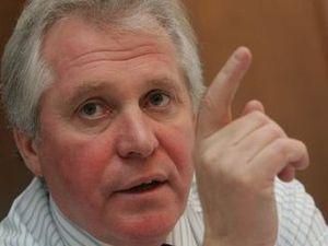 Янукович нагородив Медведька орденом Янукович нагородив Медведька орденом