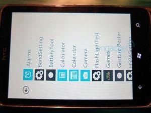 У Мережу просочилися фотографії першого WP7-смартфона від HTC У Мережу просочилися фотографії першого WP7-смартфона від HTC