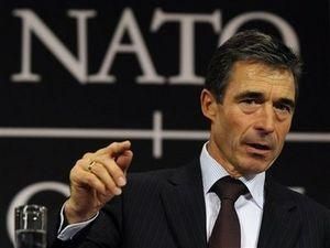 Генсек НАТО відвідає Україну Генсек НАТО відвідає Україну