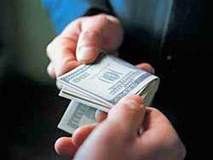 Середній розмір хабарів у Росії виріс вдвічі Середній розмір хабарів у Росії виріс вдвічі