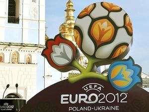 Янукович змінив закон про Євро-2012 Янукович змінив закон про Євро-2012