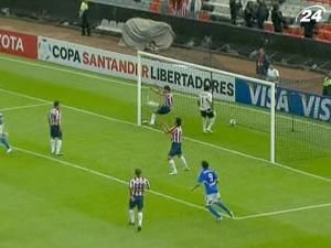 "Гвадалахара" та "Універсідад де Чилі" переможця не виявили "Гвадалахара" та "Універсідад де Чилі" переможця не виявили