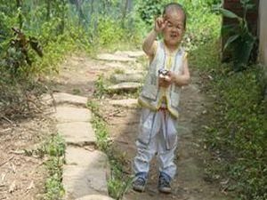 У Китаї рекорд: найнижчий в світі чоловік У Китаї рекорд: найнижчий в світі чоловік