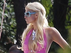 Періс Хілтон знімає новий кліп (ФОТО) Періс Хілтон знімає новий кліп (ФОТО)