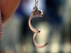 У Харкові 75-річний чоловік прикував себе до пам’ятного знаку У Харкові 75-річний чоловік прикував себе до пам’ятного знаку