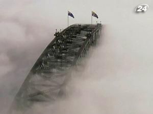 Міста Сідней та Брісбен огорнув густий туман - 30 липня 2010 - Телеканал новин 24 Міста Сідней та Брісбен огорнув густий туман - 30 липня 2010 - Телеканал новин 24