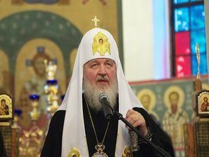 Патріарх Кирило закликає молитися на дощ