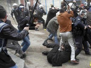 У Туреччині курди підірвали поїзд У Туреччині курди підірвали поїзд