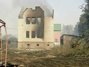 Деякі селяни в Росії самі палять будинки, щоб отримати нове житло Деякі селяни в Росії самі палять будинки, щоб отримати нове житло