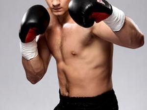 Чернігів: боксер заради цікавості грабував чоловіків Чернігів: боксер заради цікавості грабував чоловіків