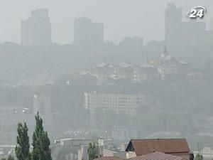 Торфовище, що горить під Києвом, не загрожує місту Торфовище, що горить під Києвом, не загрожує місту