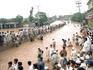Кількість жертв повеней у Пакистані перевищила 1500 людей Кількість жертв повеней у Пакистані перевищила 1500 людей