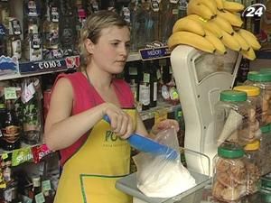 Українці стали більше витрачати на харчі, алкоголь та "комуналку" Українці стали більше витрачати на харчі, алкоголь та "комуналку"