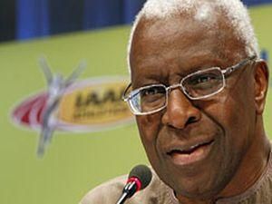 Президент IAAF сьогодні розкаже Януковичу про легку атлетику Президент IAAF сьогодні розкаже Януковичу про легку атлетику