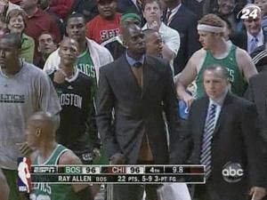 Шакіл О'ніл може продовжити кар'єру "Бостоні" Шакіл О'ніл може продовжити кар'єру "Бостоні"