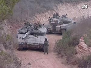 Вояки Ізраїлю рубали дерево на своїй території Вояки Ізраїлю рубали дерево на своїй території