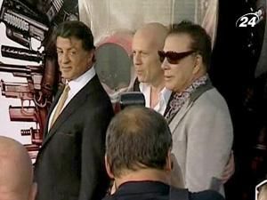 Сильвестр Сталлоне презентував своє нове дітище Сильвестр Сталлоне презентував своє нове дітище