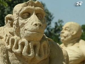 У болгарському Бургасі скульптори створили цирк із піску