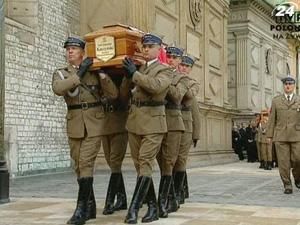 Росіяни підмінили останки тіла Качинського Росіяни підмінили останки тіла Качинського