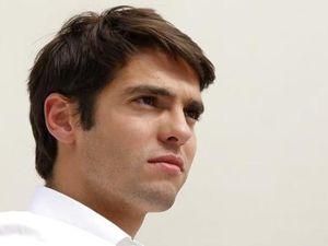 Кака успішно прооперували Кака успішно прооперували