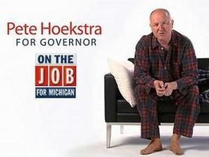 США: конгресмен у піжамі закликав американців берегти державні гроші США: конгресмен у піжамі закликав американців берегти державні гроші