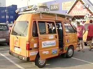 У Києві презентували машину, що їздить без водія У Києві презентували машину, що їздить без водія