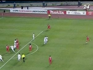 "Інтернасьйональ" вийшов до фіналу, вигравши бразильське дербі "Інтернасьйональ" вийшов до фіналу, вигравши бразильське дербі