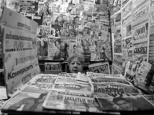 Продажі друкованих видань і реклами у них падають Продажі друкованих видань і реклами у них падають