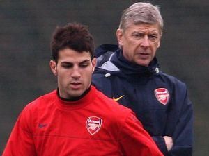 Фабрегаса вмовили не переходити в "Барселону" Фабрегаса вмовили не переходити в "Барселону"