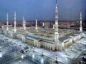 У Мецці збудують вежу-годинник на 600 метрів вищу за Біг-Бен У Мецці збудують вежу-годинник на 600 метрів вищу за Біг-Бен