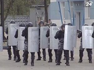 Медведєв запропонував перейменувати міліцію на поліцію Медведєв запропонував перейменувати міліцію на поліцію