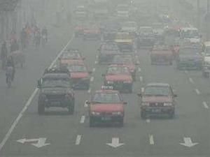 Москва: смог, запах диму, видимість — 70 метрів Москва: смог, запах диму, видимість — 70 метрів