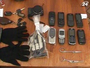 На Полтавщині затримали злодіїв, які скоїли понад 70 крадіжок На Полтавщині затримали злодіїв, які скоїли понад 70 крадіжок