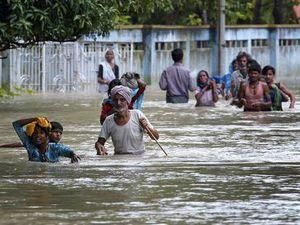 В Індії кількість загиблих від повеней сягнула 145 людей