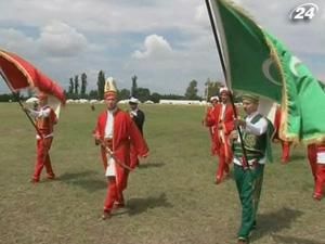 Угорські ентузіасти повертаються в історичне минуле Угорські ентузіасти повертаються в історичне минуле