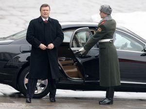 Янукович взявся за ремонт доріг