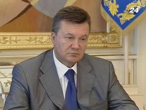 Янукович зустрівся з матір'ю загиблого в міліції студента