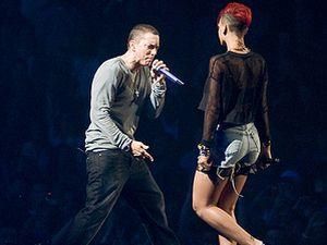 Бабуся Емінема радить йому одружитись на Ріанні Бабуся Емінема радить йому одружитись на Ріанні