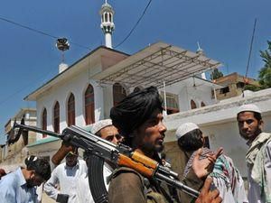 В Афганістані таліби привселюдно стратили вагітну жінку В Афганістані таліби привселюдно стратили вагітну жінку