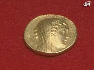 Археологи знайшли найважчу золоту монету в історії