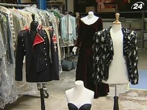 Пам'ятні речі Мадонни, Джексона та Преслі підуть "з молотка" Пам'ятні речі Мадонни, Джексона та Преслі підуть "з молотка"