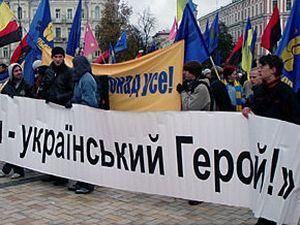 ВАСУ не зняв з радянських воїнів звання Героїв України ВАСУ не зняв з радянських воїнів звання Героїв України