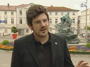 У Німеччині борються з фірмою, що виробляє одяг, пов'язаний із Третім Рейхом У Німеччині борються з фірмою, що виробляє одяг, пов'язаний із Третім Рейхом