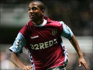 "Астон Вілла" готує новий контракт для Ешлі Янга "Астон Вілла" готує новий контракт для Ешлі Янга