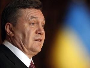 Янукович і Азаров привітали Індію